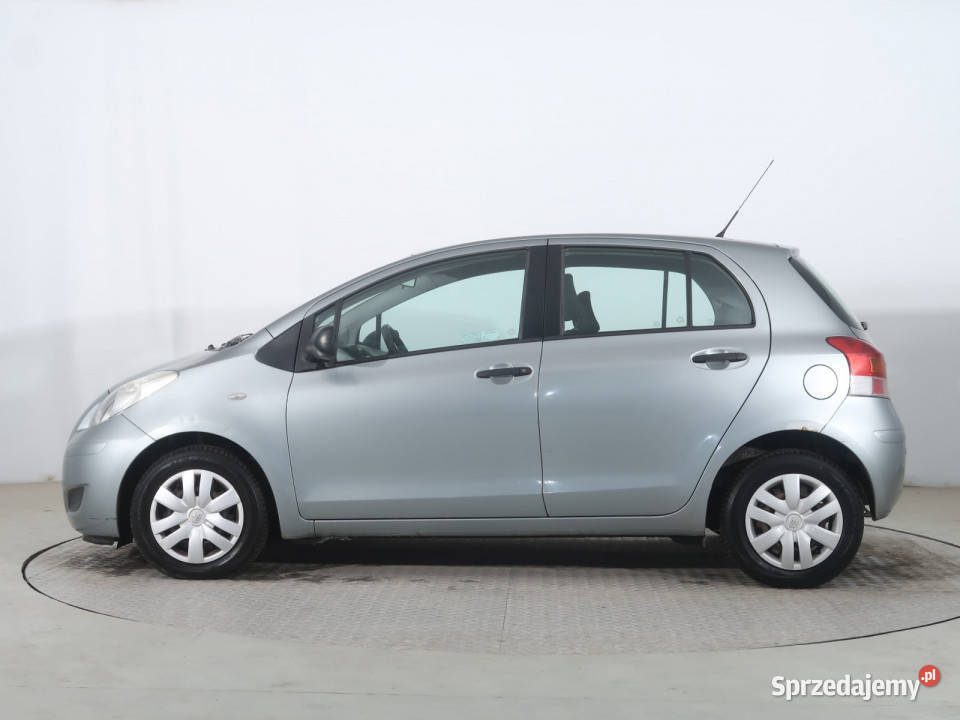Toyota Yaris 10 VVTi 998cm3 Yaris Bielany Wrocławskie