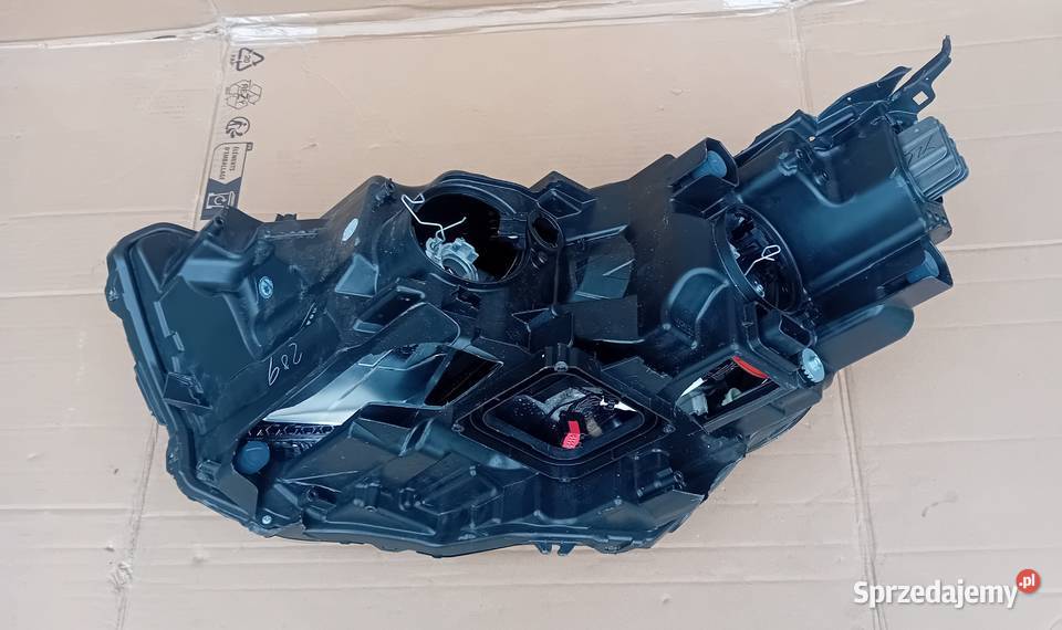Renault Kangoo III Led reflektor lampa prawy wielkopolskie Przeźmierowo