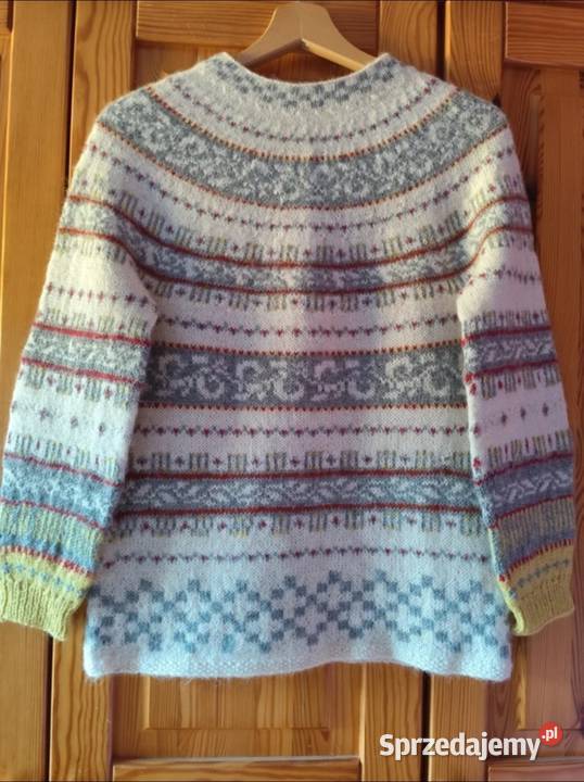 Wełniany sweter handmade Gdańsk