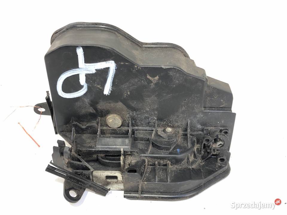 ZAMEK DRZWI LEWY PRZÓD BMW E87 Hatchback 7154623
