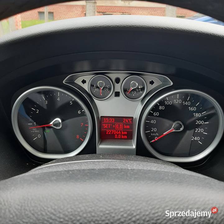 Sprzedam Ford Focus 16 2008r klima alufelgi elektryczne lusterka sprzedam