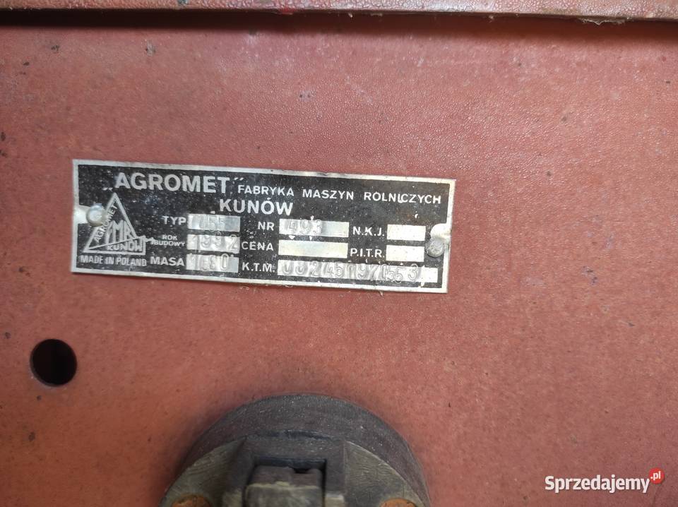 Przyczepa samozbierająca T 055 Agromet Kunów Kasyldów