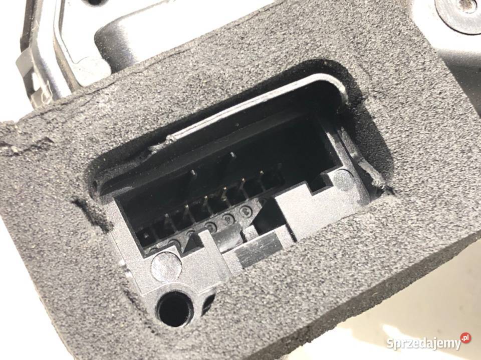 ZAMEK DRZWI PRAWY PRZÓD VW GOLF VII Kombi