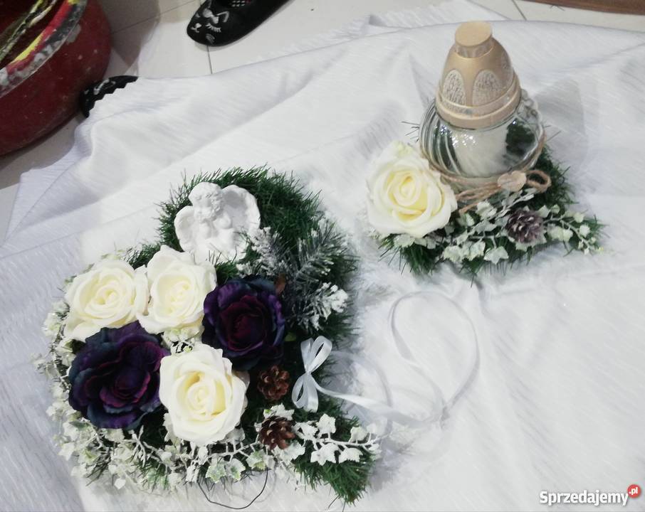 Ozdoby świątecznestroikichoinki na pniu choinki odcienie różowego Zelów