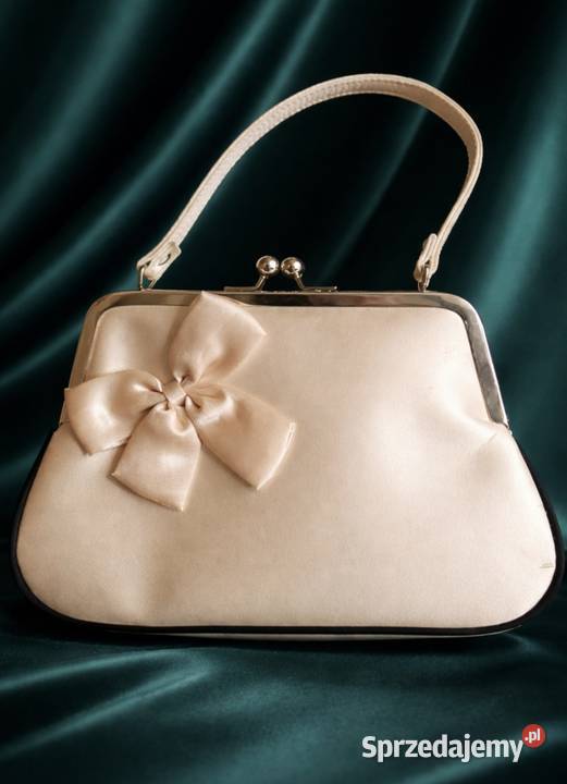 Torebka vintage z satyny w kolorze jasnobeżowym Pabianice