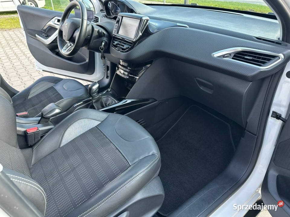 Peugeot 2008 12B Navi Półskóra Klimatronic Ostrowiec Świętokrzyski