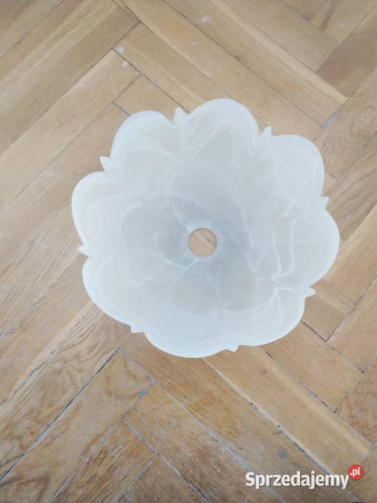 KLOSZ BIAŁY lampa wisząca żyrandol kinkiet PRL Warszawa