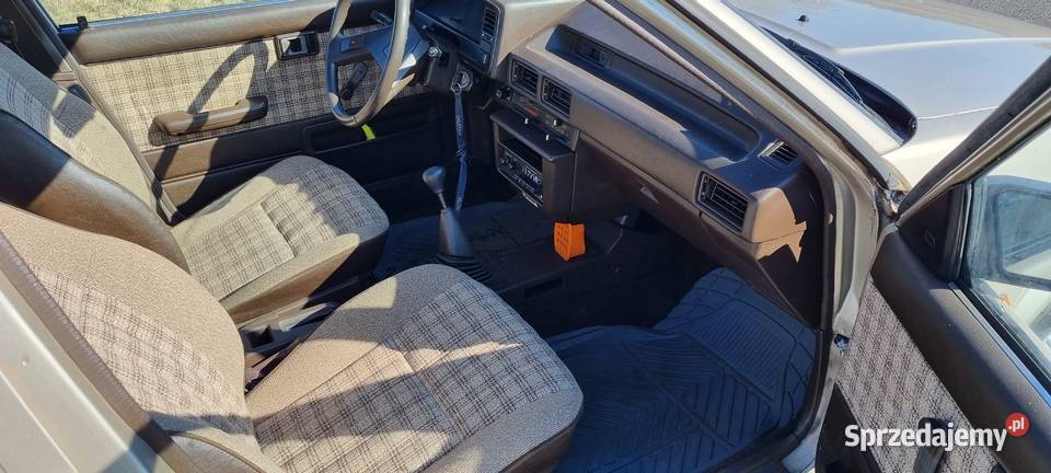 Corolla E8 18 Diesel 1987 przebieg 138tkm zachodniopomorskie Nowogard sprzedam