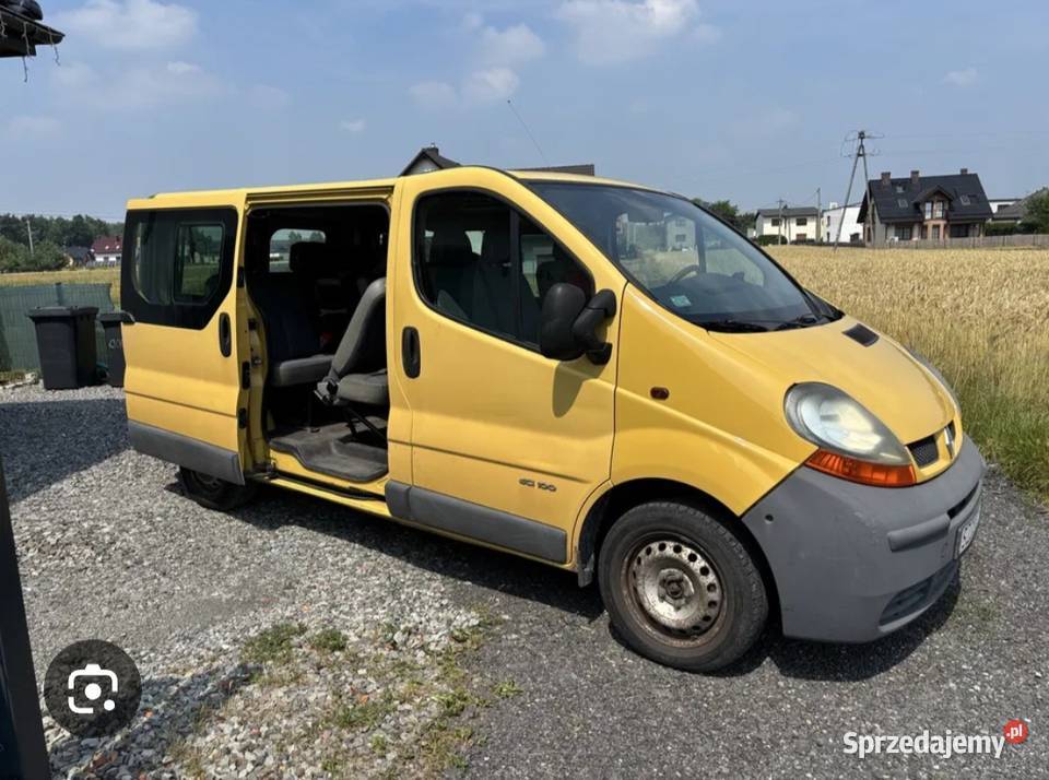 Renault 9 osobowy klimtyzacja zadbany Babice