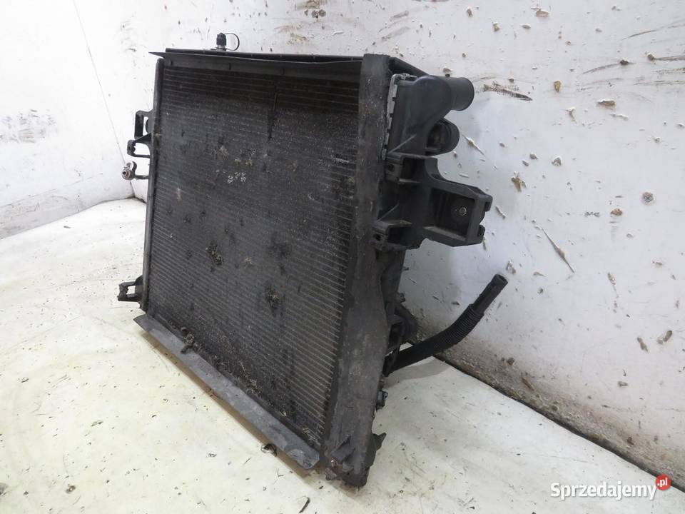 CHŁODNICA WODY WENTYLATOR JEEP WK 30 CRD