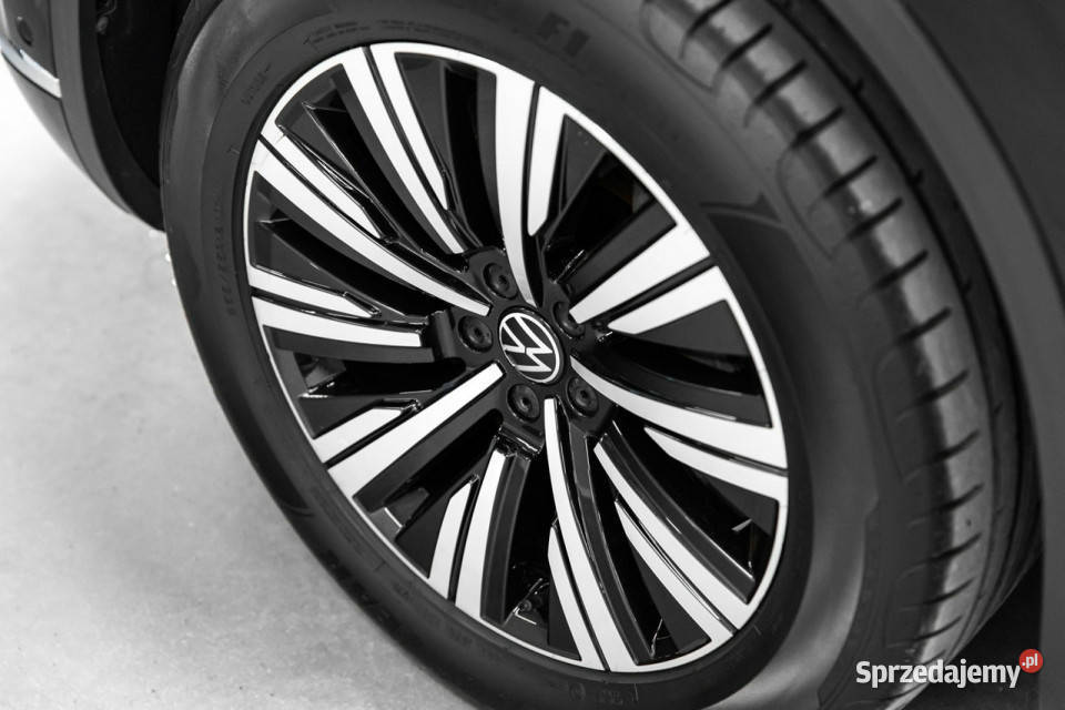 Volkswagen Touareg 30 TFSI 340 Atmosphere Polska Węgrzce