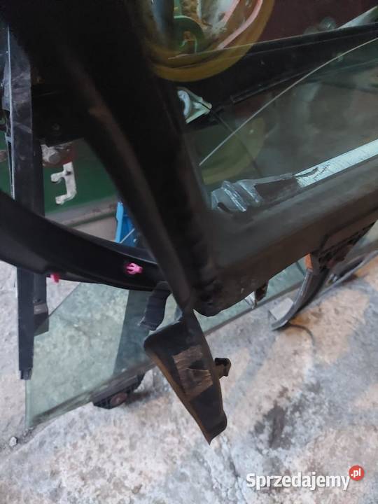 Drzwi szyby audi a4 b6 srebrne Nowy Dzikowiec