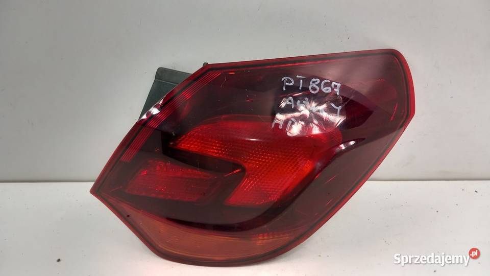 OPEL ASTRA J HB LAMPA TYŁ PRAWA osobowe Światła stop wielkopolskie