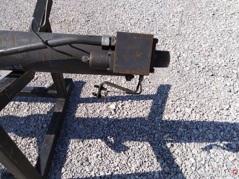 Siłownik Volvo EC 180 210 220 230 240 290 300 Części do maszyn budowlanych sprzedam