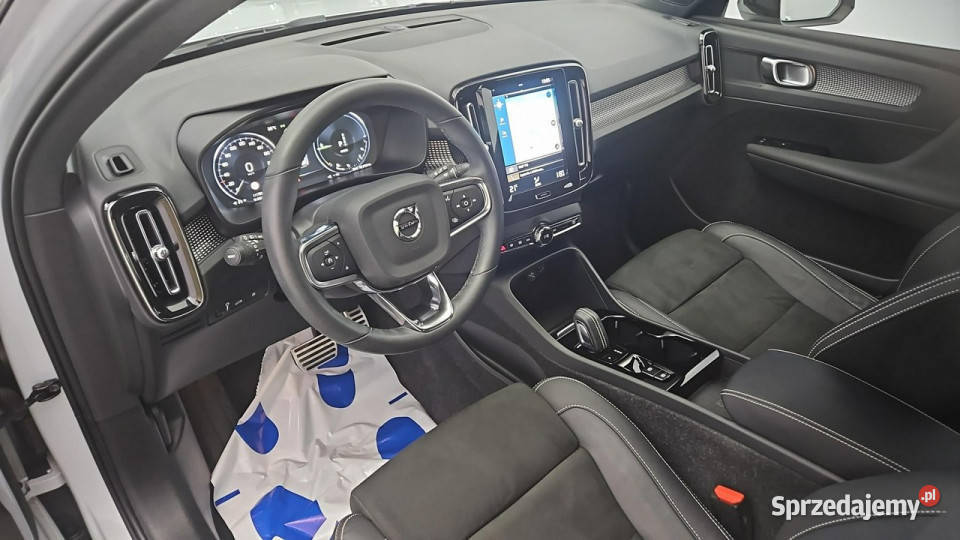 Volvo XC 40 T5 PlugIn Hybrid Inscription Z pełny VAT Warszawa