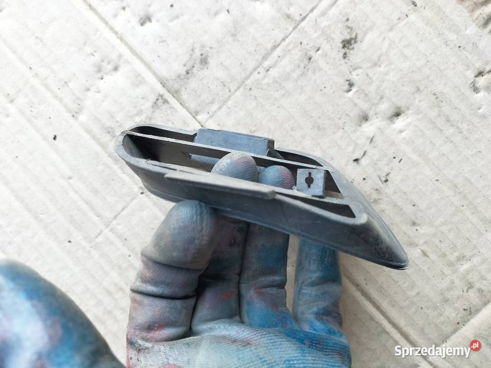 AUDI 80 B3 80B3 893807367 KRATKA PRZEDNIEGO lubelskie Kamień-Kolonia