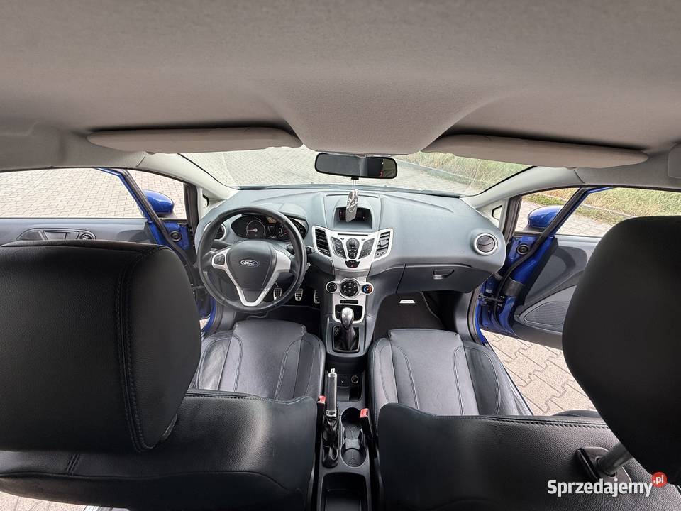 Ford Fiesta 16 Ze Szwajcarii 229000km sprzedam