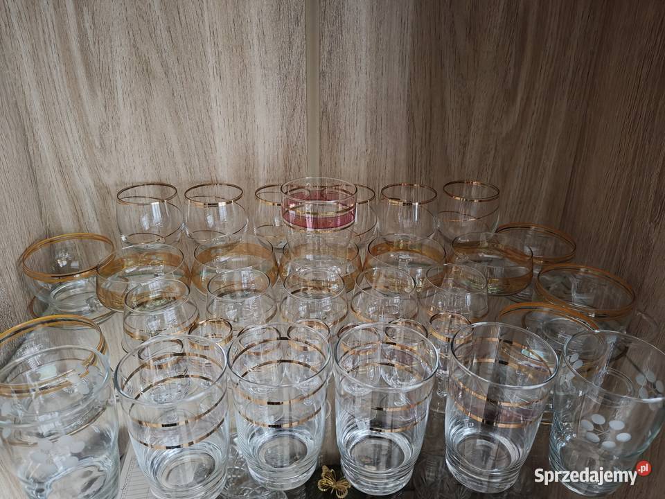 Kieliszki szklanki dużo tego Tychy