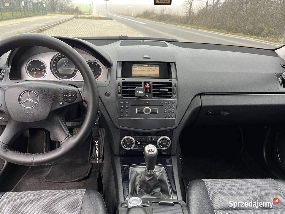 Mercedes W204 C180 kompresor gniazdo AUX Ostrzeszów