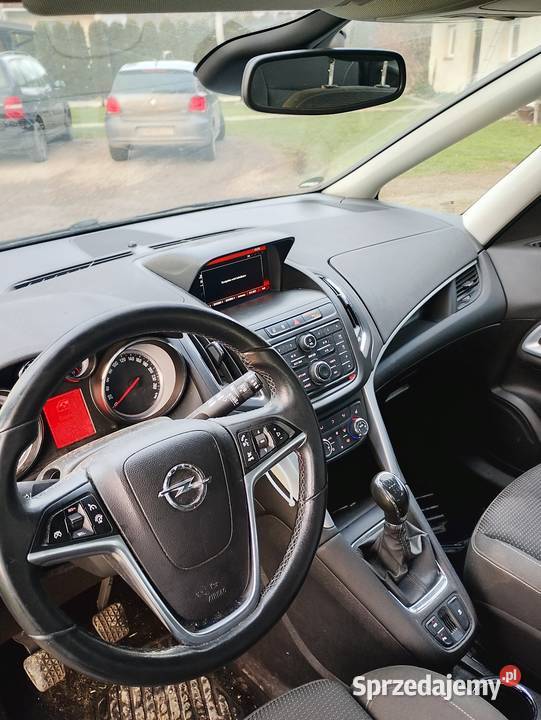 Sprzedam ZAFIRE c 16 CDTI 136 2015 r 1600cm3