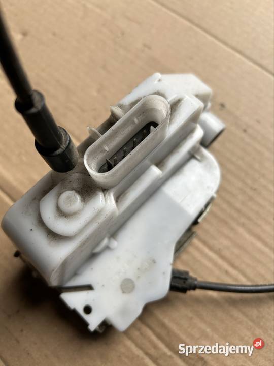 Zamek drzwi lewy przód citroen c3 46982980 kujawsko-pomorskie Bydgoszcz sprzedam