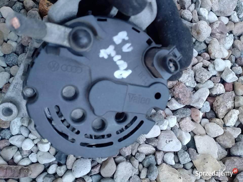 Alternator Valeo passat B5 audi a4 b5 16 18 Wyrzysk
