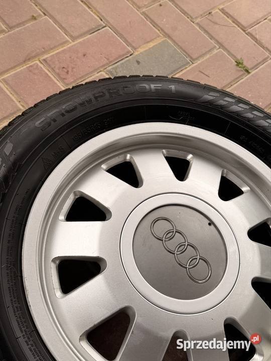 Oryginalne alufelgi Audi 15 Opony zimowe Nokian Łęczna sprzedam