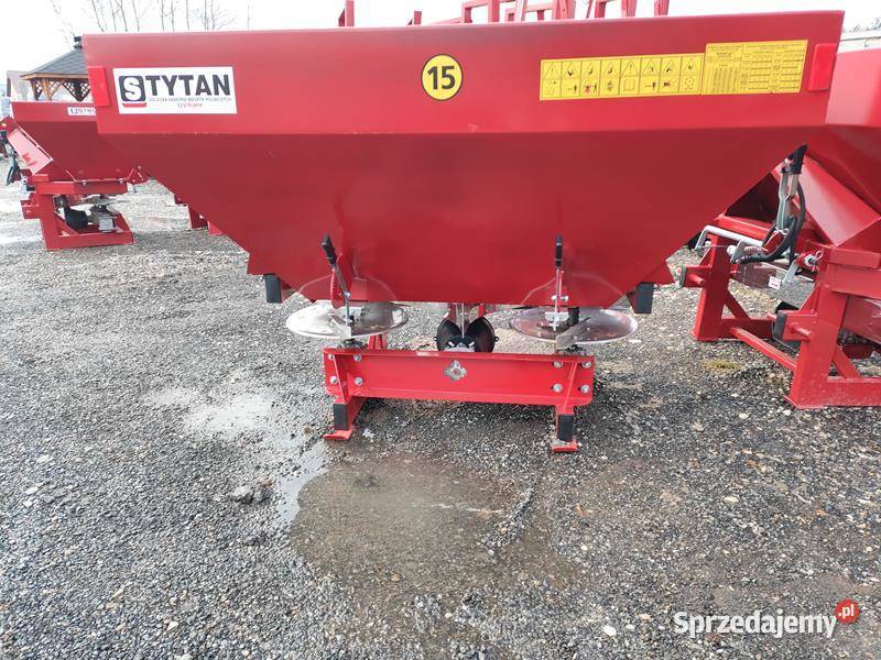 Rozsiewacz nawozu hydraulika STRUMYK TYTAN 16 Kartuzy