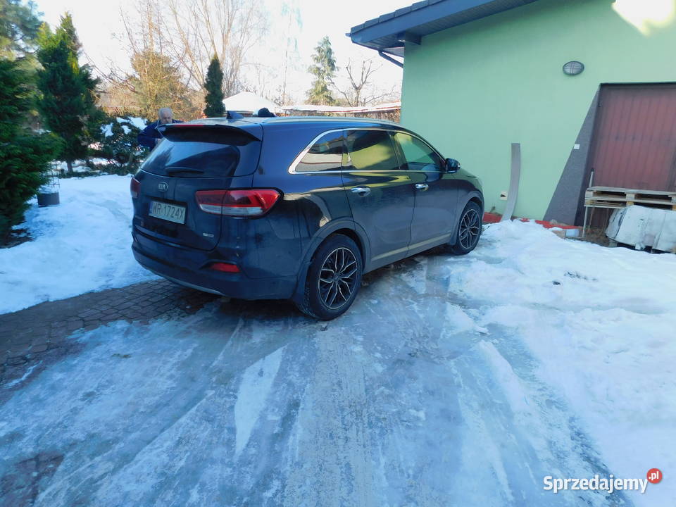 Syndyk sprzeda Kia Sorento 2017 r 2199cm3 Radom