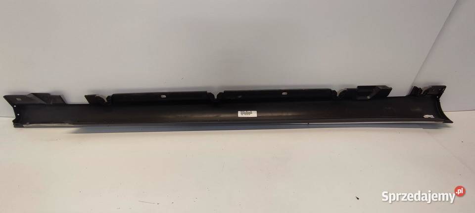 MERCEDES W205 LISTWA PROGOWA LEWA KOLOR 755