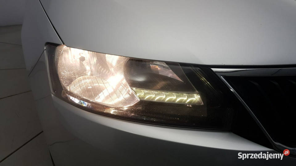 koda RAPID 10 TSI Ambition Z Polskiego Salonu Hatchback Rapid mazowieckie Warszawa