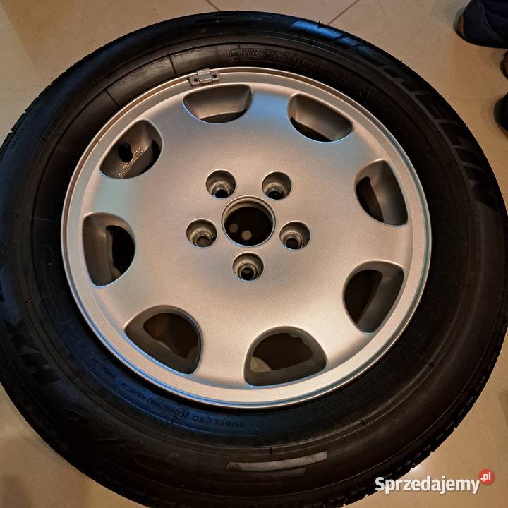 Alufelga Audi z oponą Opony i felgi Kraków sprzedam