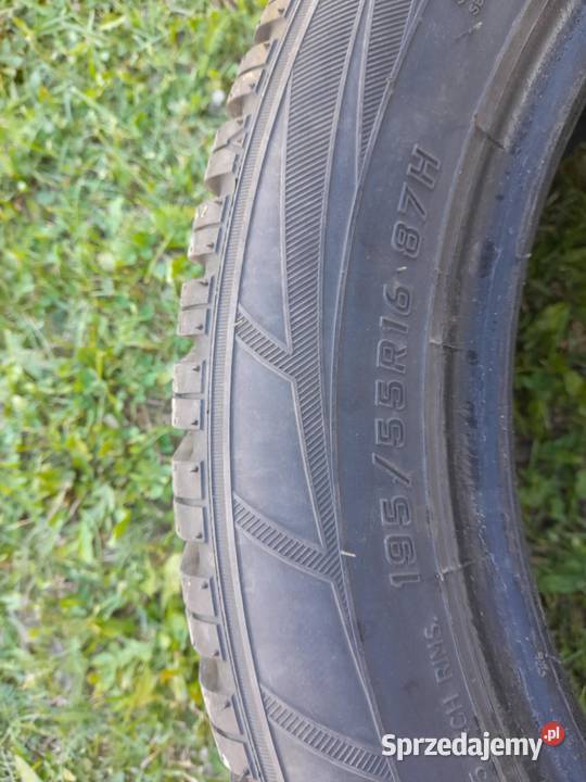 Opony zimowe Falken R16 19555