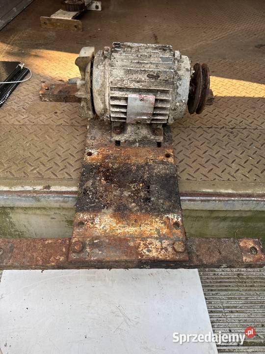 SILNIK 3 FAZOWY 29 KW