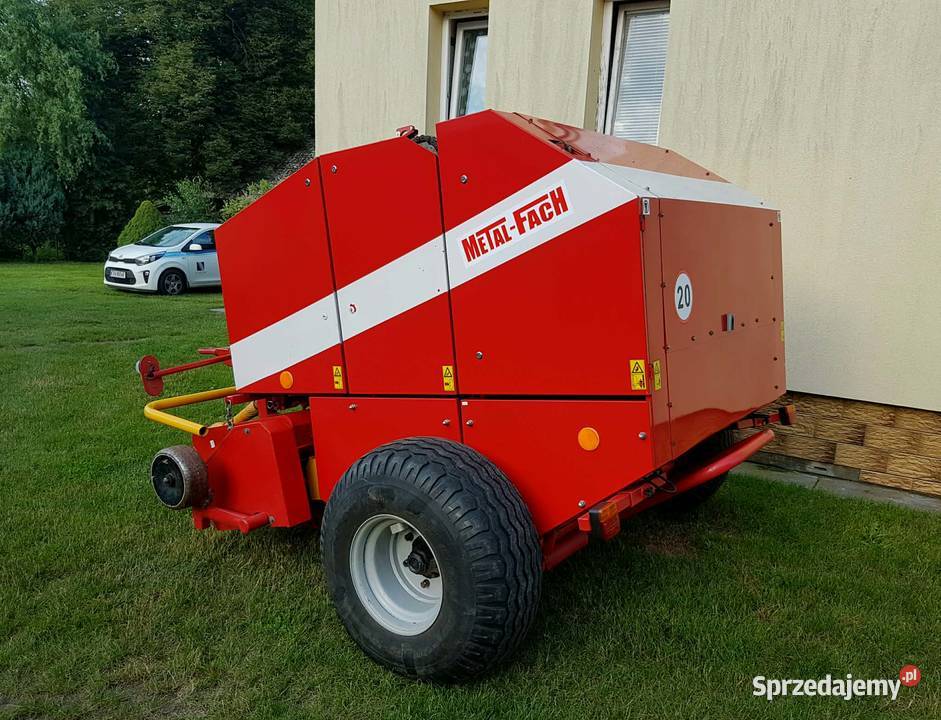 Prasa rolująca belująca Belarka METALFACH