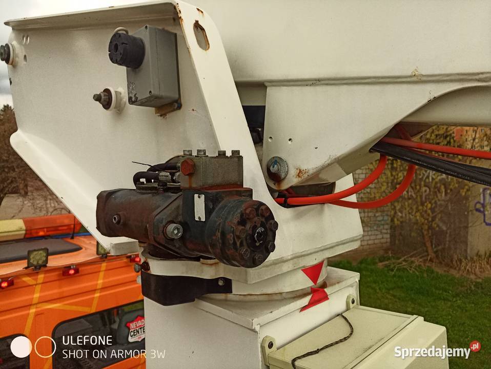 Podnośnik koszowy podest ruchomy 1cm3 Białystok