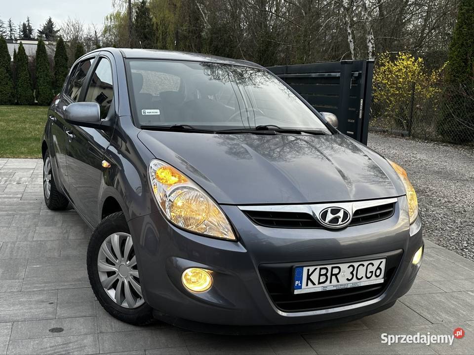 Hyundai i20Pełny Automat 10 lat jedną
