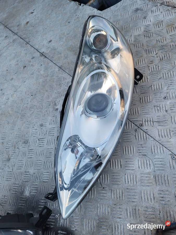 Lampy przednie Peugeot 407 komplet ładne Zwoleń
