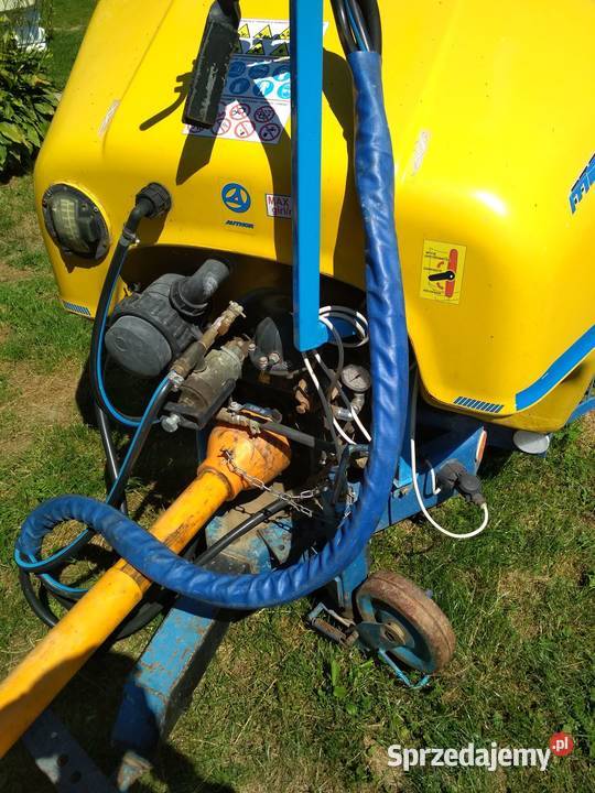 2000 Litrowy opryskiwacz sadowniczy Nobili Opryskiwacze Krzczonów-Wójtowstwo