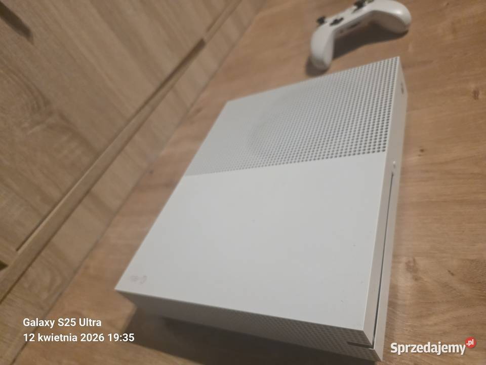 Konsola Xbox One s 1tb z napędem małopolskie Czechówka