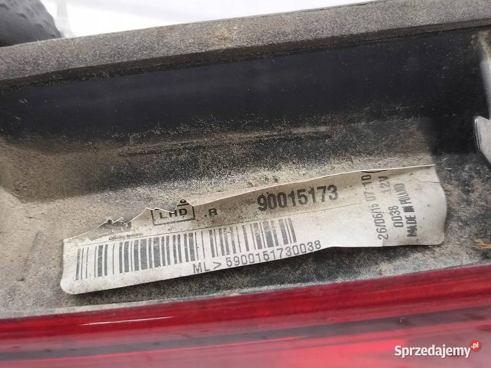 LAMPA TYŁ W KLAPĘ PRAWA SEDAN EU LIFT 90015173 świętokrzyskie