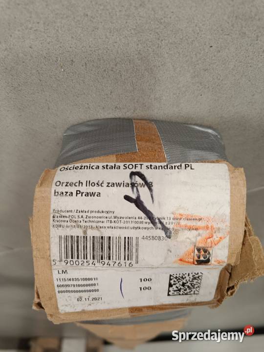 Drzwi łazienkowe Remo model 2 orzech prawe 84cm Drzwi wewnętrzne Kock