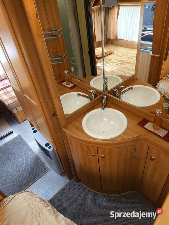 Przyczepa kempingowa Knaus Azur Solary Lipowa