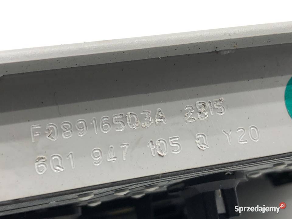 LAMPA SUFITOWA VW POLO V 6Q1947105Q Hatchback