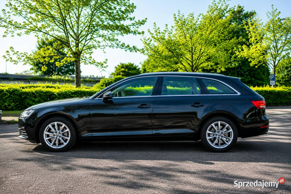 Audi A4 Avant B9 2015 4/5 Sadlno