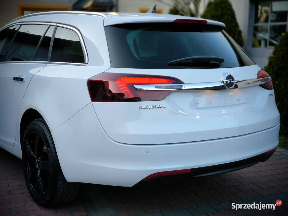 Opel Insignia 4x4 Sports Tourer Mega Stan Rok produkcji 2014 Gorzkowice sprzedam