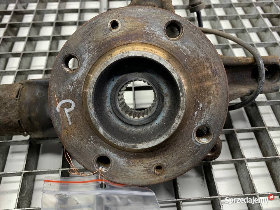 ZWROTNICA PRAWY PRZÓD PEUGEOT 3008 16 156 0917 Zwrotnice podkarpackie