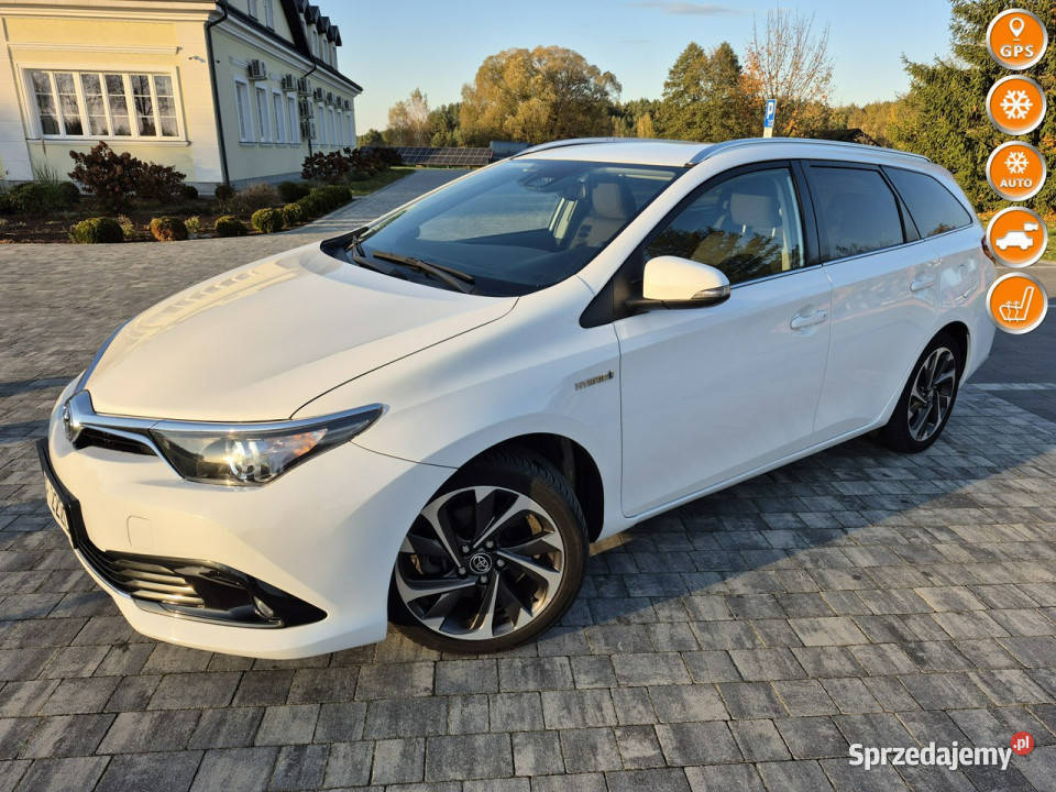 Toyota Auris 18 hybrid climatronic kamera grzane Drelów