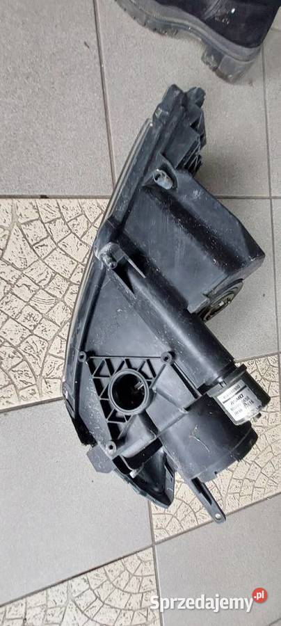 Mazda3 Mazda 3 2003 2005 lampa prawa HB Byków sprzedam