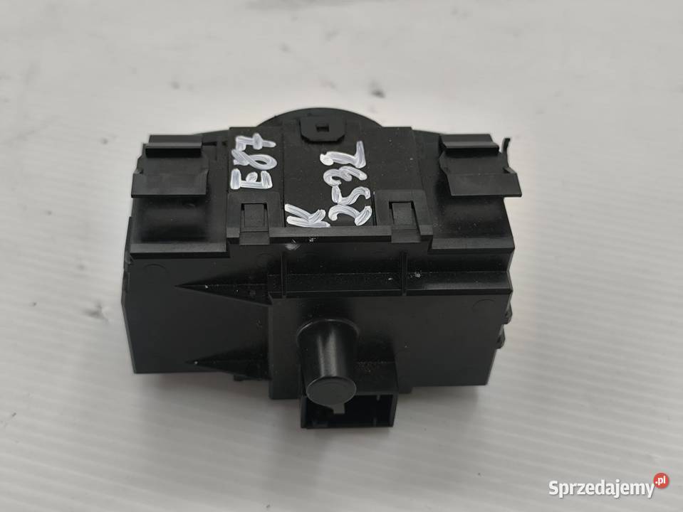 PRZEŁĄCZNIK WŁĄCZNIK ŚWIATEŁ BMW 1 E87 E81 LIFT Panele sterowania, przełączniki